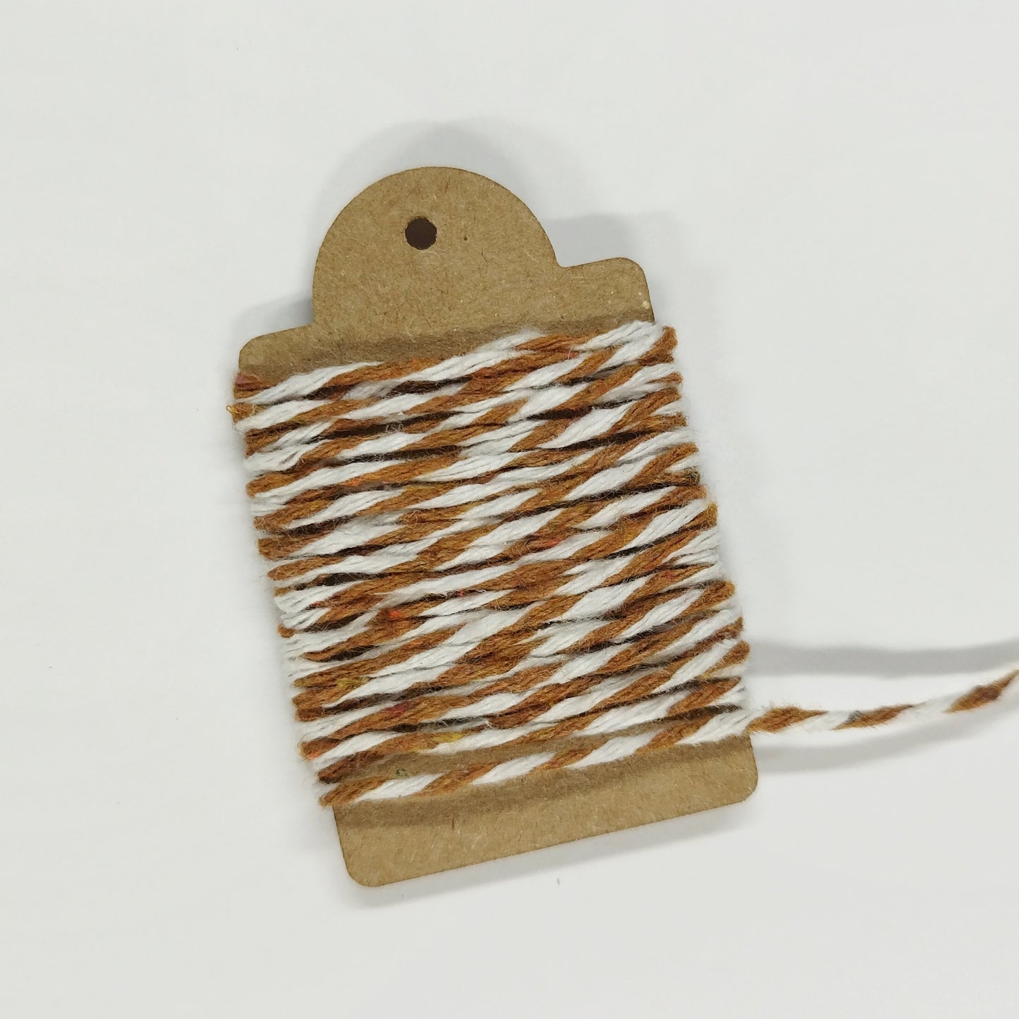 Cinta de algodón blanco y marrón tipo twine 2m