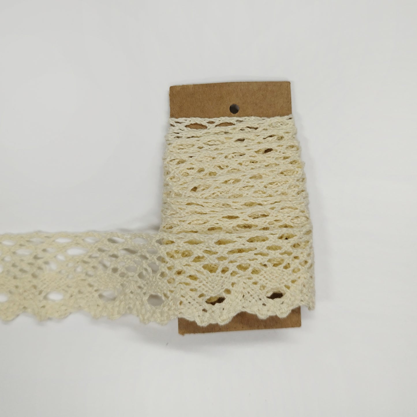 Cinta encaje beige modelo1 1m